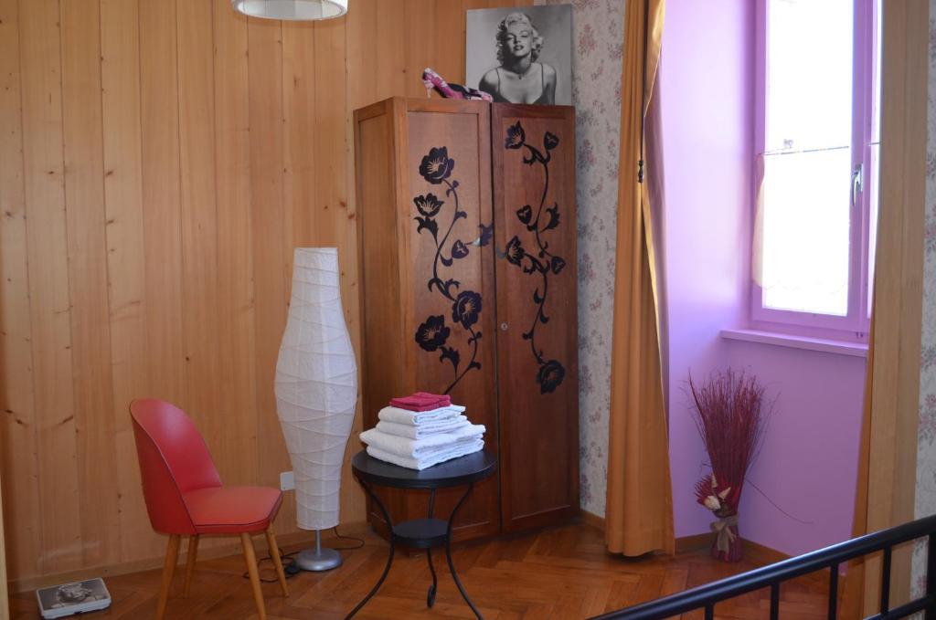 Chambres D'Hotes Le Passiflore Les Brenets Exterior photo
