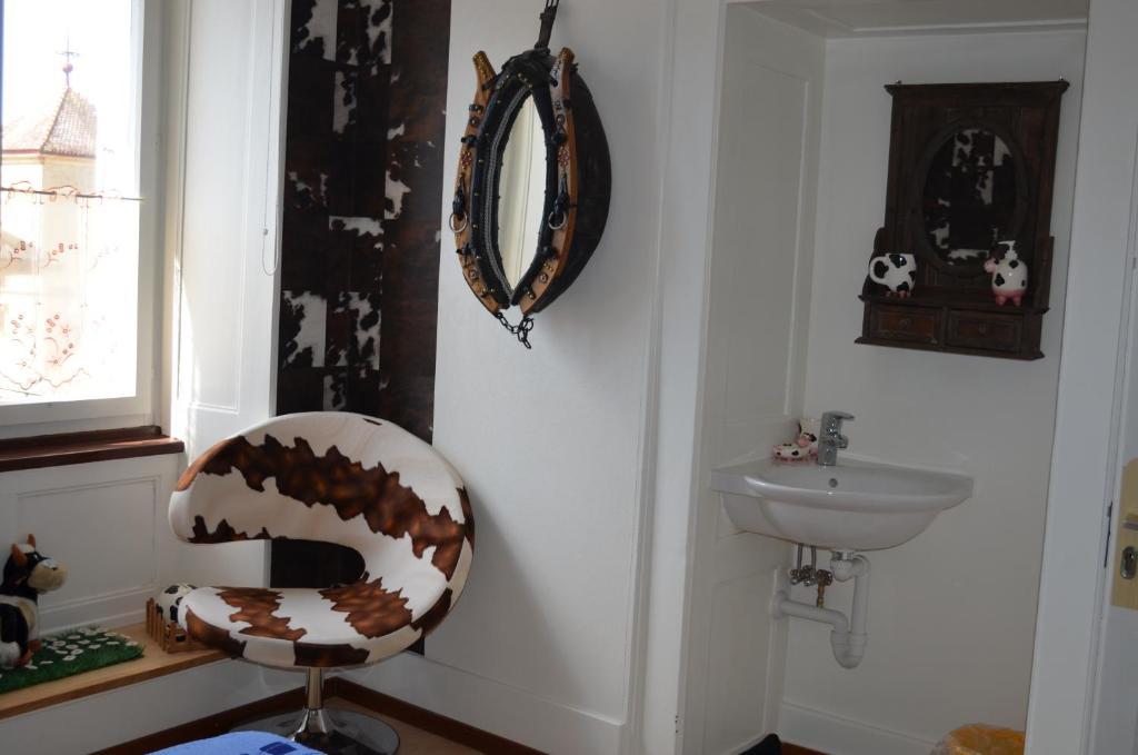 Chambres D'Hotes Le Passiflore Les Brenets Exterior photo